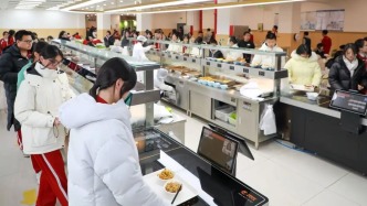 到2027年底，北京所有中小學將徹底告別校外供餐！