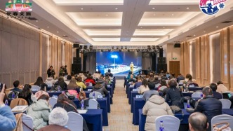 老醯兒！我們來啦！