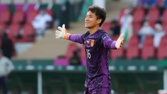 21岁门神李昊一夫当关，U23国足创历史，这是中国足球最需要的青春风暴