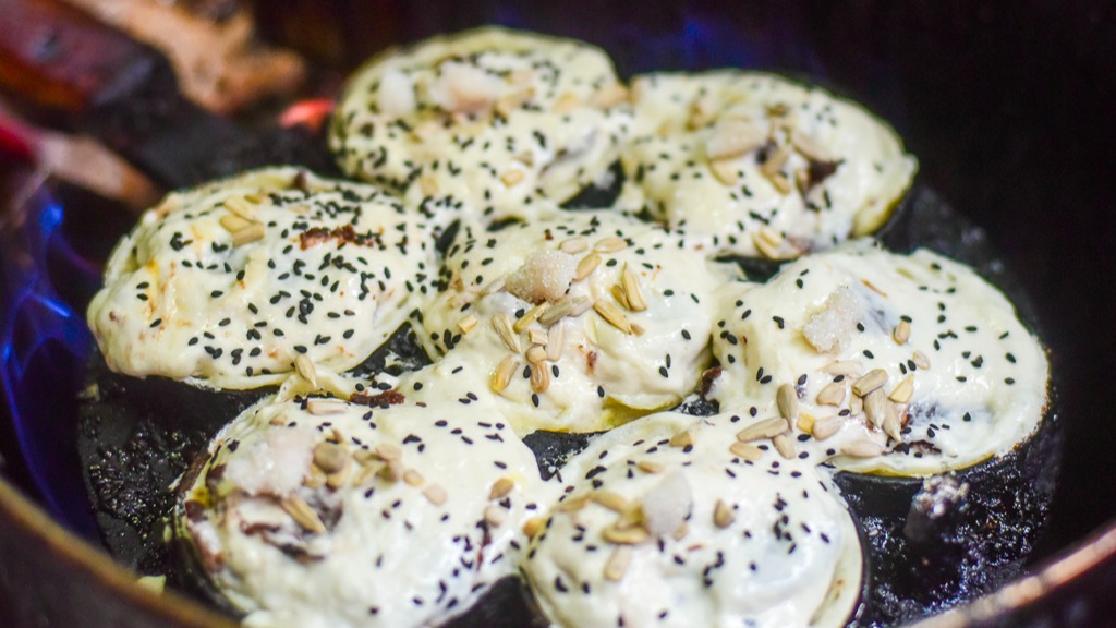 黎里古镇海棠糕,形似海棠,口感香甜软糯,系江苏著名特色美食