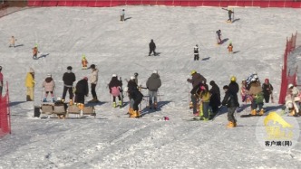 “滑雪＋溫泉”讓天水冬季旅游市場(chǎng)持續(xù)升溫