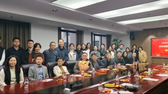 三句半：贺徐有威教授荣退