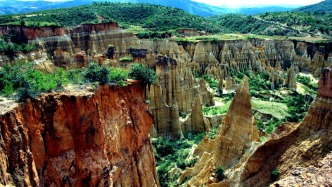 自然雕塑的長(zhǎng)廊，元謀浪巴鋪土林