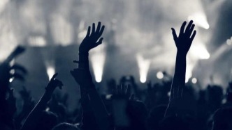 暴漲超200%的白銀，一場史無前例的超級黃金周期