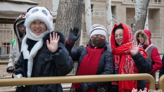 220余名銀發(fā)游客乘專列完成溫馨絲路之旅