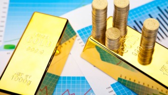 黃金再創(chuàng)新高：現(xiàn)貨黃金站上4800美元，多品牌金飾克價逼近1500元