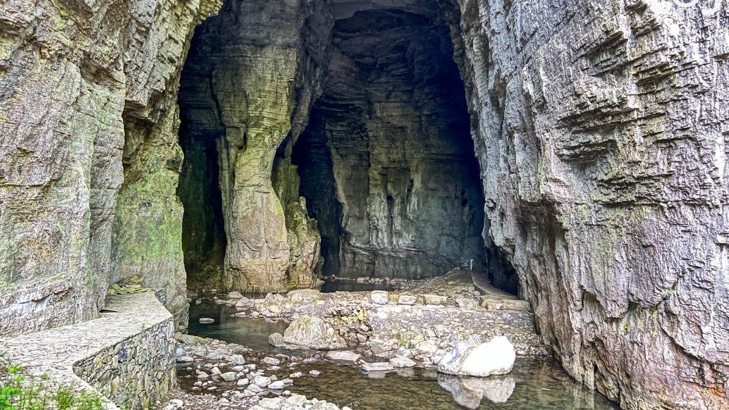 重慶奉節(jié)云龍洞，連接世界最長的暗河，通向何方至今成謎