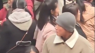 白敬亭這造型好接地氣，《刑警時刻之風華正茂》在吉林火熱拍攝中