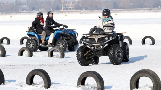 冬天玩雪如何避免雪盲症