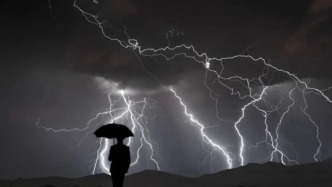 光伏寒冬依然冰冷刺骨：9大龍頭2025年合計最高虧損500億