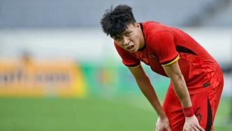 從U23亞洲杯到中超：王鈺棟的“冰火兩重天”，是中國(guó)足球的縮影！