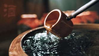 白酒集體反撲，什么信號(hào)？