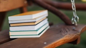 股東兼高管代表公司簽訂電影投資合同后公司不認(rèn)可，該如何認(rèn)定？