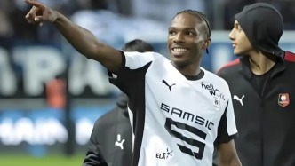 7200萬(wàn)歐元買(mǎi)20歲小將，利物浦這把豪賭，背后藏著一個(gè)殘酷真相！