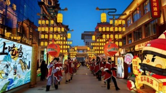 数字赋能　敦煌文旅破“屏”出“圈”