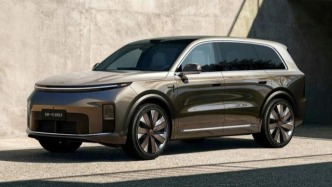 别说All in机器人的李想不务正业了