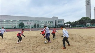 江苏·泰兴市第四高级中学：“苏超”冠军点燃学校体育热