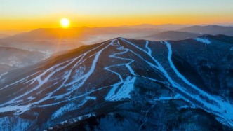 “开挂”实锤！万峰通化凭啥拿下滑雪界“六边形战士”？