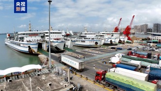 瓊州海峽節(jié)前進(jìn)島高峰到來(lái) 春運(yùn)前十一日客運(yùn)量超130萬(wàn)人次