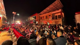 这个偏远的山村食堂，汇聚了天南海北的爱｜新春走基层