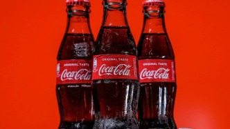 可口可樂10年來首現(xiàn)銷量零增長，可樂都沒人喝了？