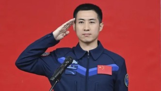 从草原到“天宫”，农民父母用爱托举出中国最年轻航天员