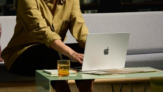 苹果打破16年“祖训”：触屏MacBook虽迟但到，最尴尬的是iPad Pro？