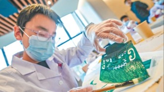 “小小修復(fù)師”慢工出細(xì)活