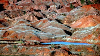 云南春日画卷：元谋土林