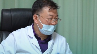 家长凌晨3点出发赶往武汉，只为听到“没事”两字就安心了