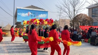 滨海县八巨镇：文艺汇演庆元宵 龙舞欢歌暖人心