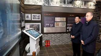 黄强参观赵尚志将军纪念馆