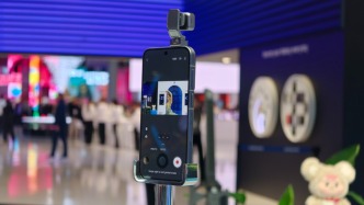 手機(jī)廠商MWC狂卷影像：潛望下放，新形態(tài)徹底殺瘋了