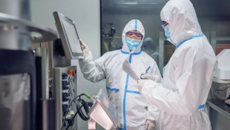 浦东创新药上市首年即进驻上海50+医疗机构，创新落地“不减速”！浦东全链条支撑显成效