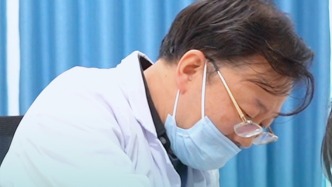 我的手做了好几次还是弯的，想让孩子一次手术能做好