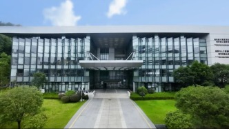 从“书架”到“货架”！岳麓山工业创新中心探“路”记