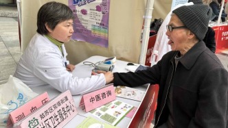 三月春风暖人心，雷锋精神伴我行