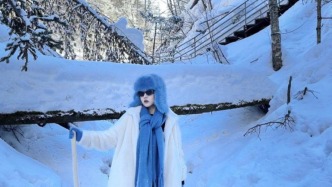 左手白雪，右手热泉：这才是长白山春天最极致的浪漫！