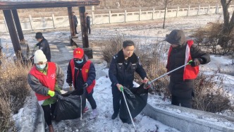 传承雷锋精神·共建文明沿河