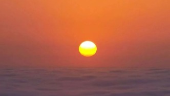 登泰山 观云海日出 览天地壮阔