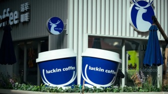 瑞幸咖啡，被外卖大战砍了一刀