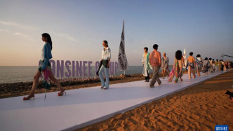 综研观察｜“她经济”的升级密码：女性消费结构转型与市场新机遇