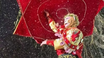 “雪餅猴筆下的兩個(gè)媽媽”沖上抖音熱搜！