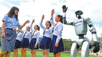 新時代大國良師怎樣煉成——代表委員熱議建設(shè)高素質(zhì)專業(yè)化教師隊伍