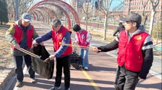 北京经开区开展生态环境保护志愿服务 以老兵担当守护水清岸绿