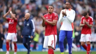 5.68億歐豪門雨夜崩盤！22腳射門0球，英超平趟歐戰(zhàn)成笑話