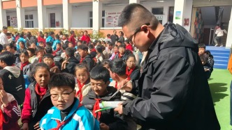 法治护航新学期 普法育人启新程——陇南市徽县司法局2026年“开学法治第一课”工作综述