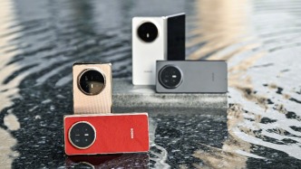 2026，手機(jī)廠商涌入折疊屏“避風(fēng)港”