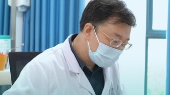 肉肉小手从粘连到分指，术后3个月已经忙着拆家了