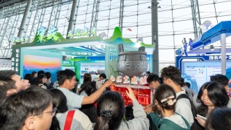 提供超1600個(gè)優(yōu)質(zhì)崗位！今天，超多年輕人在肇慶展區(qū)排隊(duì)“問鼎”→